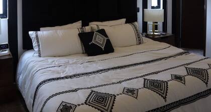 Luxurious and Central Apartment 2Br