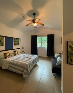 6 bedrooms, WiFi - Luxury BeachHouse @ PuntaBarcoVillage/Private Pool (San José)
