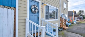 Albatross Landing on the beach approach