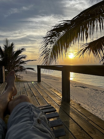 Beach towels. Bahamas oceanfront paradise. 250 off if you stay 8 nights.