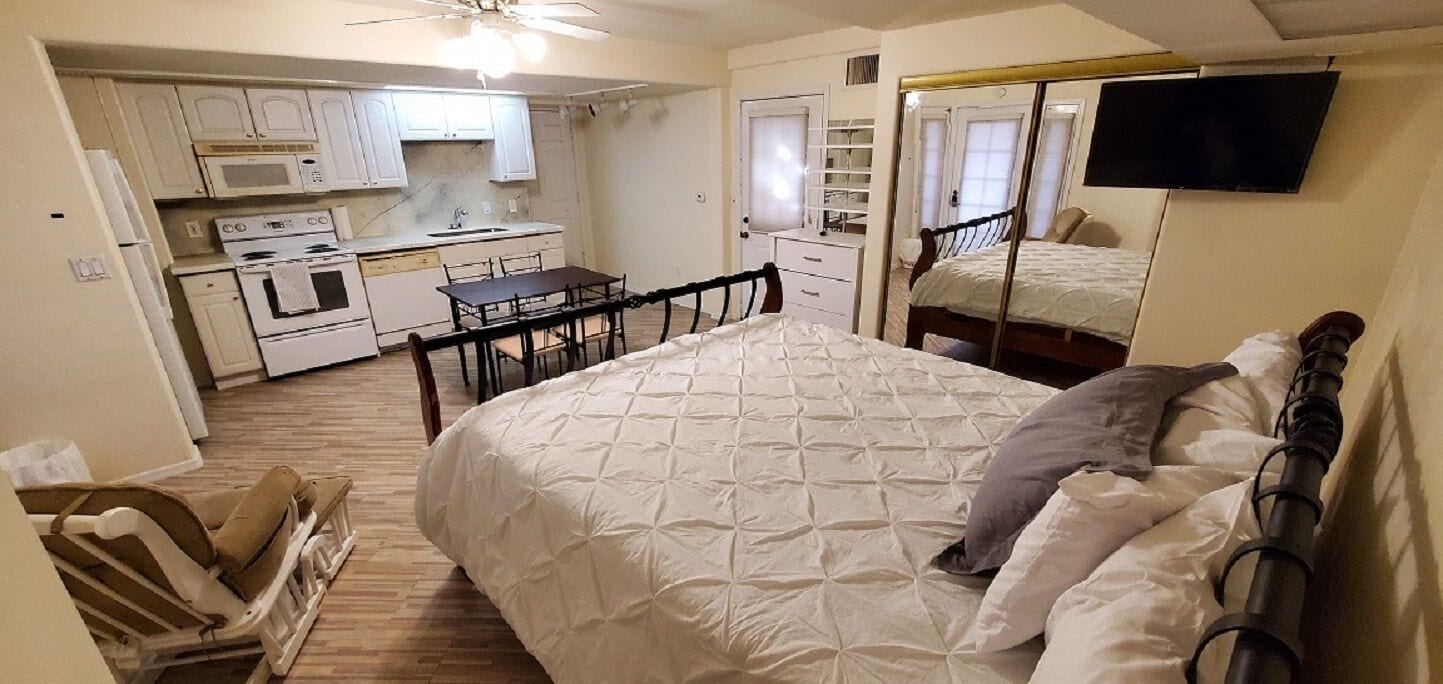 6 bedrooms, WiFi, bed sheets