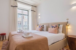 2 dormitorios, tabla de planchar con plancha, Internet y ropa de cama