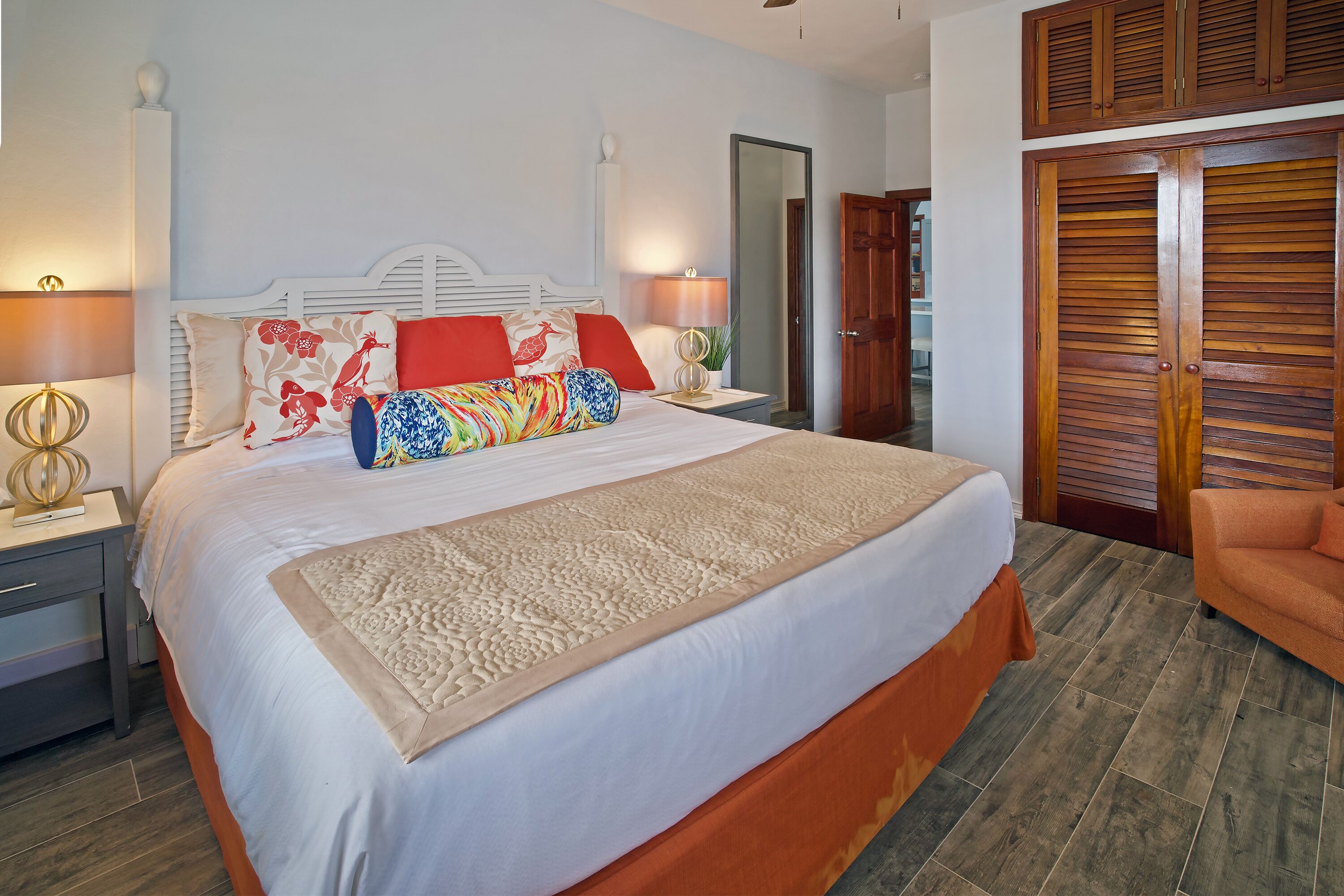 2 chambres, bureau, fer et planche à repasser, Wi-Fi gratuit