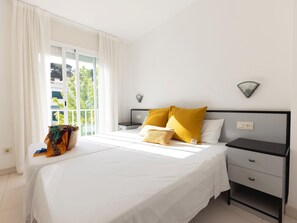 3 soveværelser, strygejern/strygebræt, internetforbindelse, sengetøj