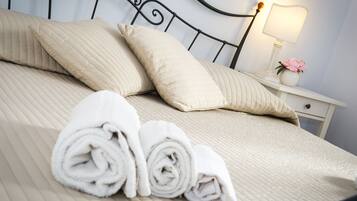 Appartement | Rideaux occultants, chambres insonorisées, lit parapluie, Wi-Fi gratuit