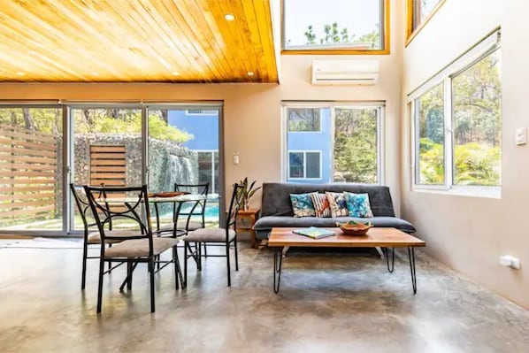 View from property - Nosara Blue: Casa Castro - Walk to Sunsets! BBQ! (Nosara)