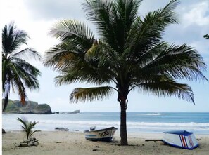 Beach towels - Nosara Blue: Casa Castro - Walk to Sunsets! BBQ! (Nosara)