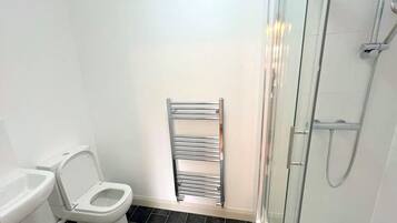 Apartment | Bathroom