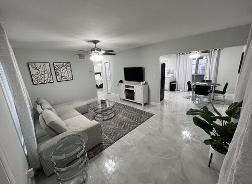 Newly Remodeled Modern Home