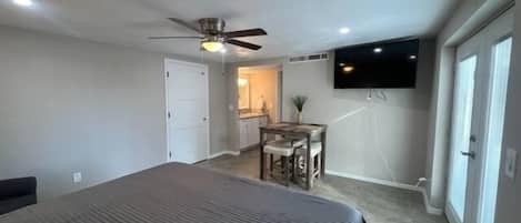 1 Schlafzimmer, Bügeleisen/Bügelbrett, kostenloses WLAN, Bettwäsche