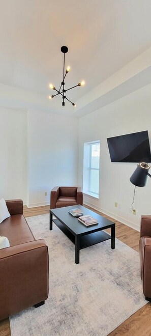 Condo, Multiple Beds, Kitchen, City View | Interior