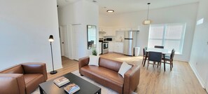 Condo, Multiple Beds, Kitchen, City View | Interior