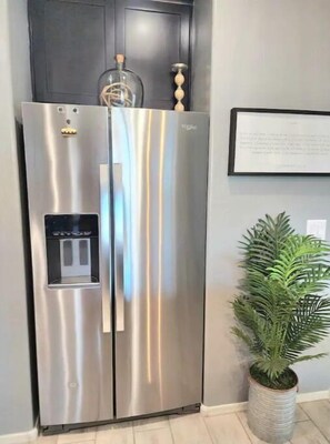 Interior - 5 bed, 3.5 bath Two Story In Great Neighborhood! (Marana)