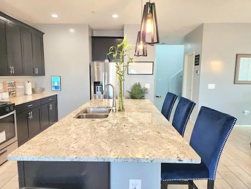 5 bed, 3.5 bath Two Story In Great Neighborhood!