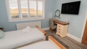 2 habitaciones, decoración personalizada y muebles diferentes