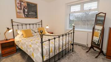 3 bedrooms, individually decorated, individually furnished, free WiFi