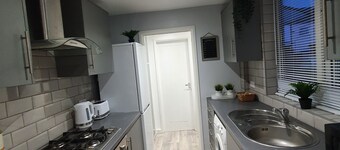 “Family-Friendly Fun: Spacious Home Near Top Attractions”