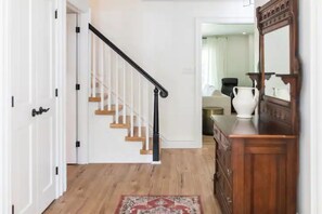 Interior - Port Talbot White House. (Fingal)