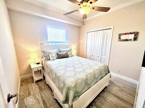 3 bedrooms, desk, free WiFi, bed sheets