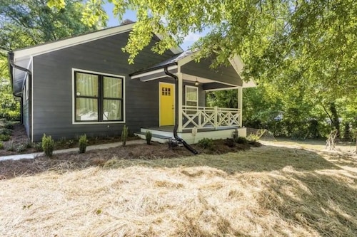 Lovely Furnished Westside Home with amenities