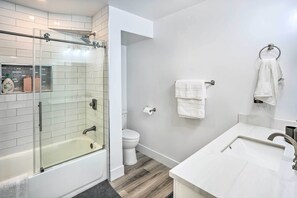 Hair dryer, towels