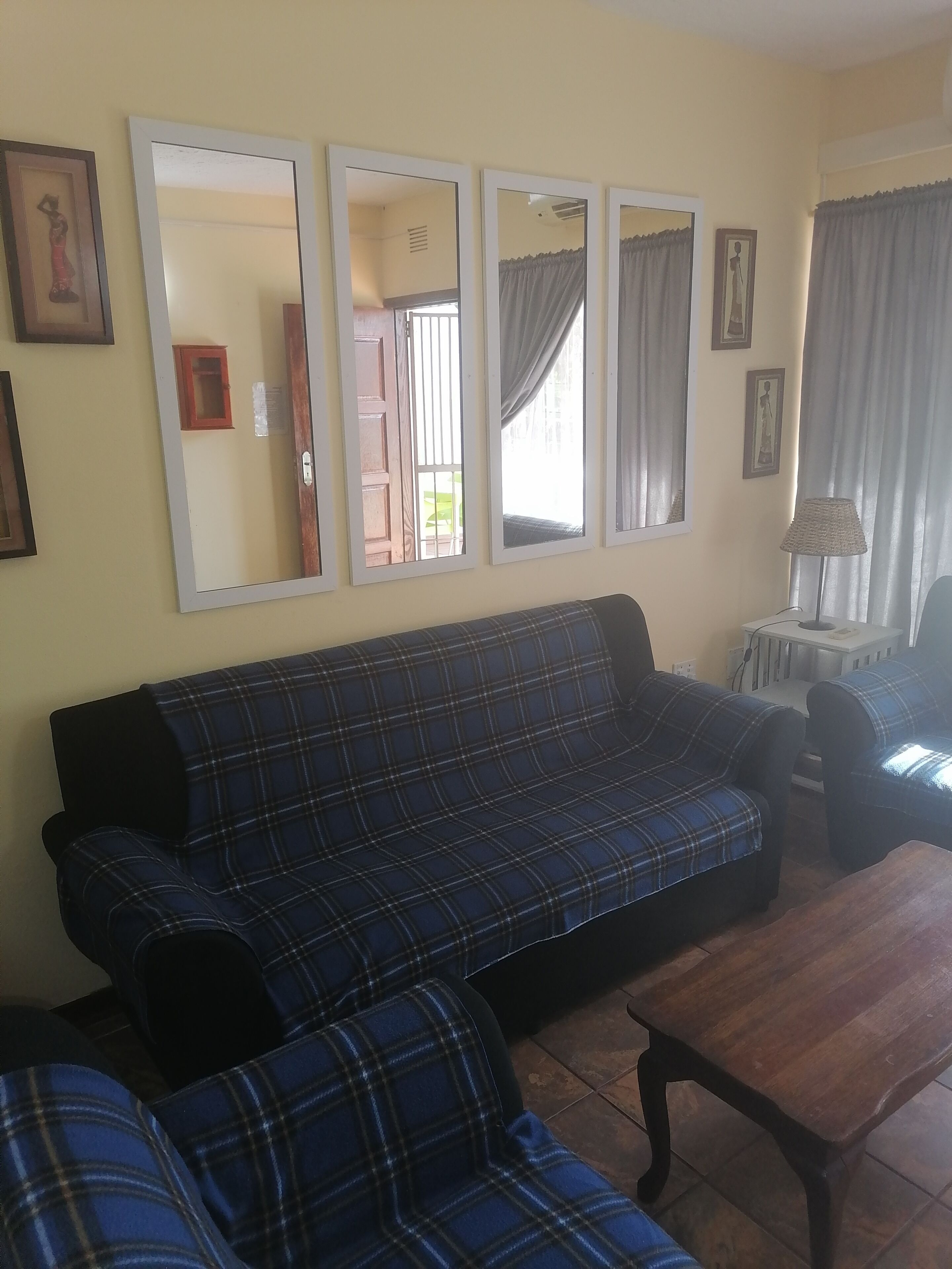 Vila Keluarga, 2 kamar tidur, kolam renang pribadi, pemandangan kolam renang | Area keluarga | Smart TV 32-inci dengan saluran TV satelit, TV, dan Netflix