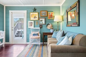 Smart TV, table football, ping pong, books - Bass Luxury Cabin-Game Room-Outdoor Kitchen-Lake View (Bass Lake)