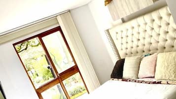 Frette Italian sheets, premium bedding, down duvets, Tempur-Pedic beds
