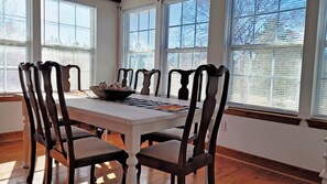 Dining - Beautiful, peaceful country guest house with pond (Covington)