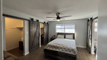 1 bedroom, WiFi, bed sheets