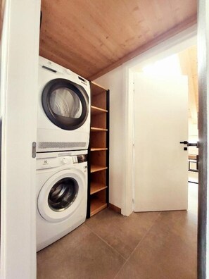 Interior - Aunt Concetta Apartments - 3rd floor (Santo Stefano di Cadore)