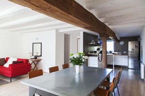 تناول الطعام