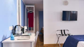 1 camera, una cassaforte in camera, una scrivania, Wi-Fi gratuito