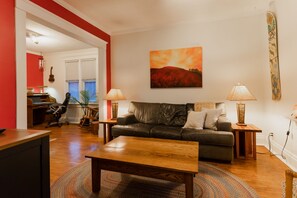 TV, books, music library, video library