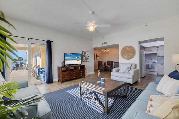 Exterior - San Remo 204—Beachside Balcony Views, Poolside Relaxation & Walkable Dining (Redington Shores)