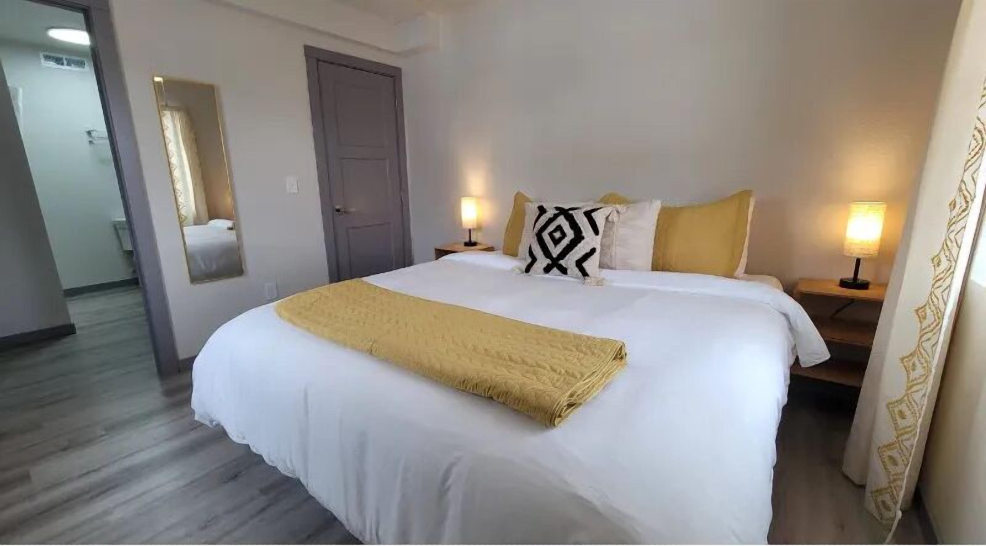 3 bedrooms, iron/ironing board, travel cot, free WiFi