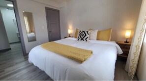 3 chambres, fer et planche à repasser, lit parapluie, Wi-Fi gratuit