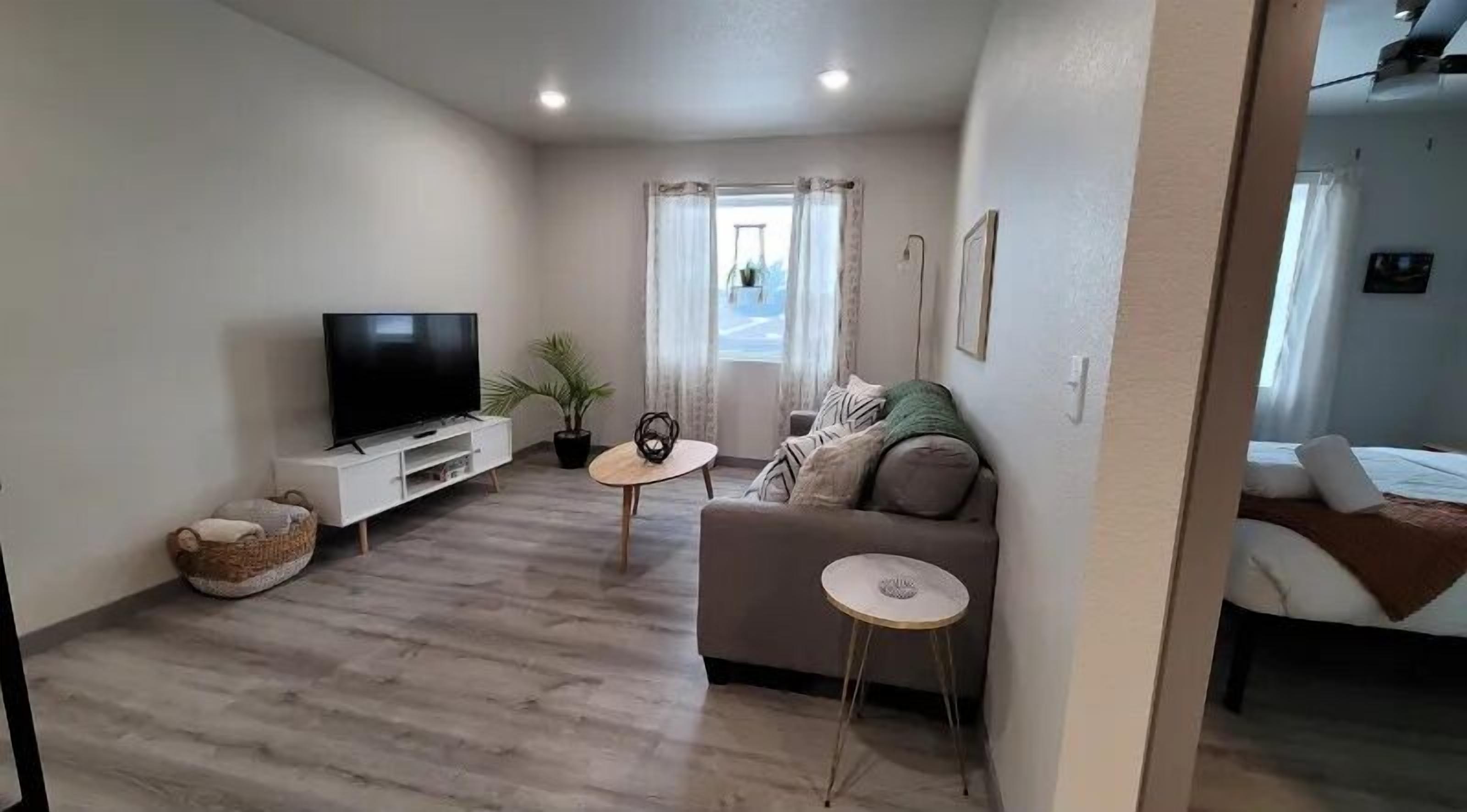 4 chambres, fer et planche à repasser, lit parapluie, Wi-Fi gratuit