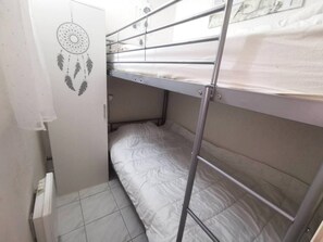 1 quarto