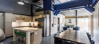 Hangar 18 @ Area 51 | Themed | Pet Friendly