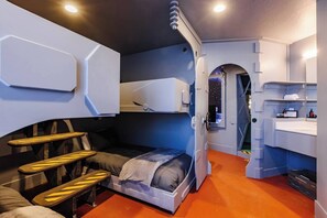 5 bedrooms, iron/ironing board, travel cot, free WiFi