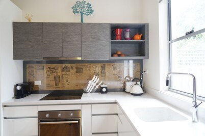 Historic Central Launceston  Getaway: 5 mins from Charles St. Cafe's