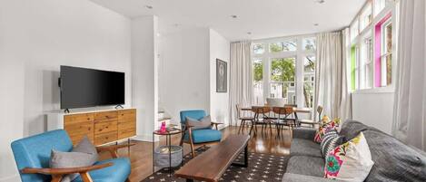 Télévision, espaces bureaux