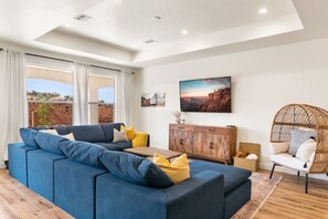 TV - Single floor home w/resort amenities and SUP (Washington)