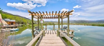 Warrior's Lodge · Glamping Teepee Mtn Escape King Bed & Private Bath