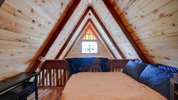 2 bedrooms, bed sheets