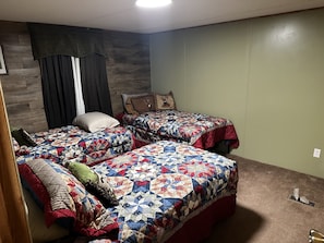 2 Schlafzimmer, Bügeleisen/Bügelbrett, kostenloses WLAN, Bettwäsche