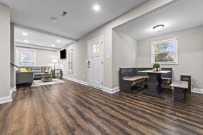 Interior - Beautiful spot in downtown (Greensboro)