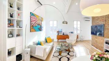 Télévision, espaces bureaux