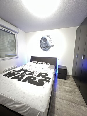 1 chambre, Wi-Fi gratuit, draps fournis